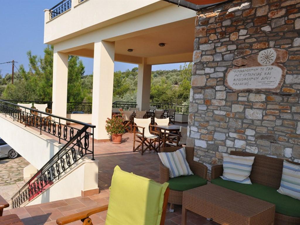 Moonbeam Hotel Potos Bagian luar foto